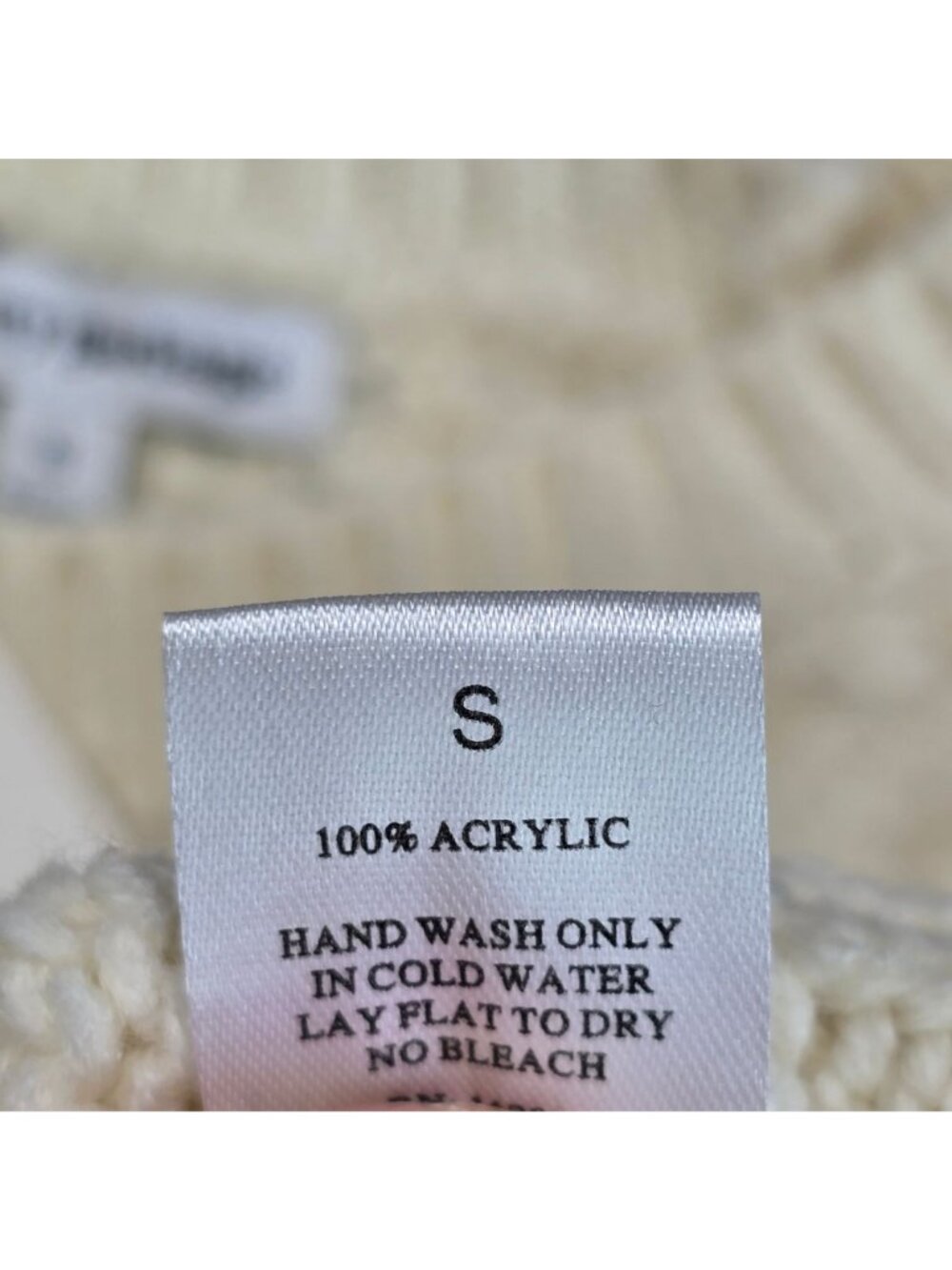 NEW Pretty Garbage Small Cable Knit Crop Sweater Off White Heart Keyhole - Picture 3 of 4